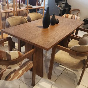 میز ناهاری ام پاریس